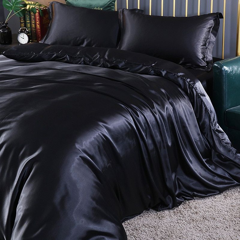 Luxury Silk Bedding Set | 47.2 - 70.9 in | 100% Pure Silk 4-Piece Collection | Soft Breathable Bed Linen | Brick by Brick
