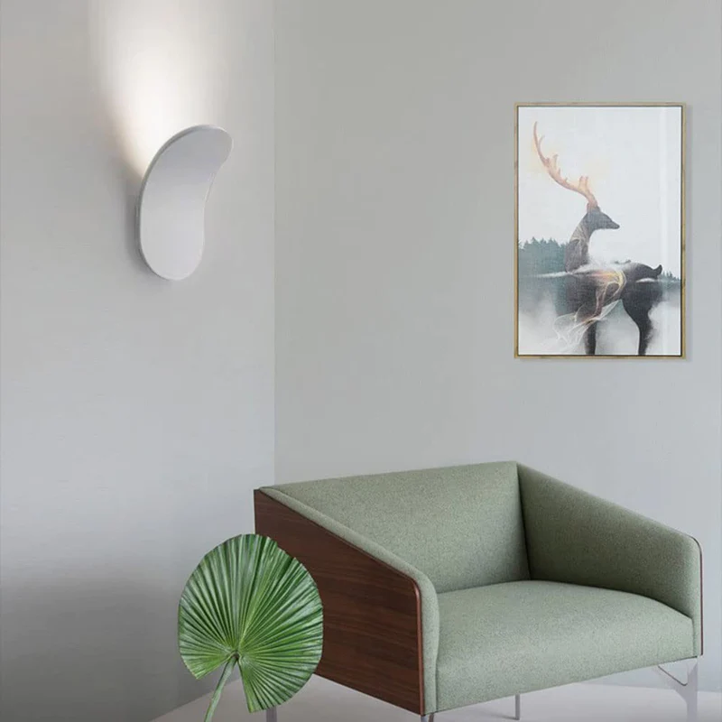 Exquisite Nordic Art Wall Light |  Metal | 3.9″ × 6.7″ | Brick by Brick