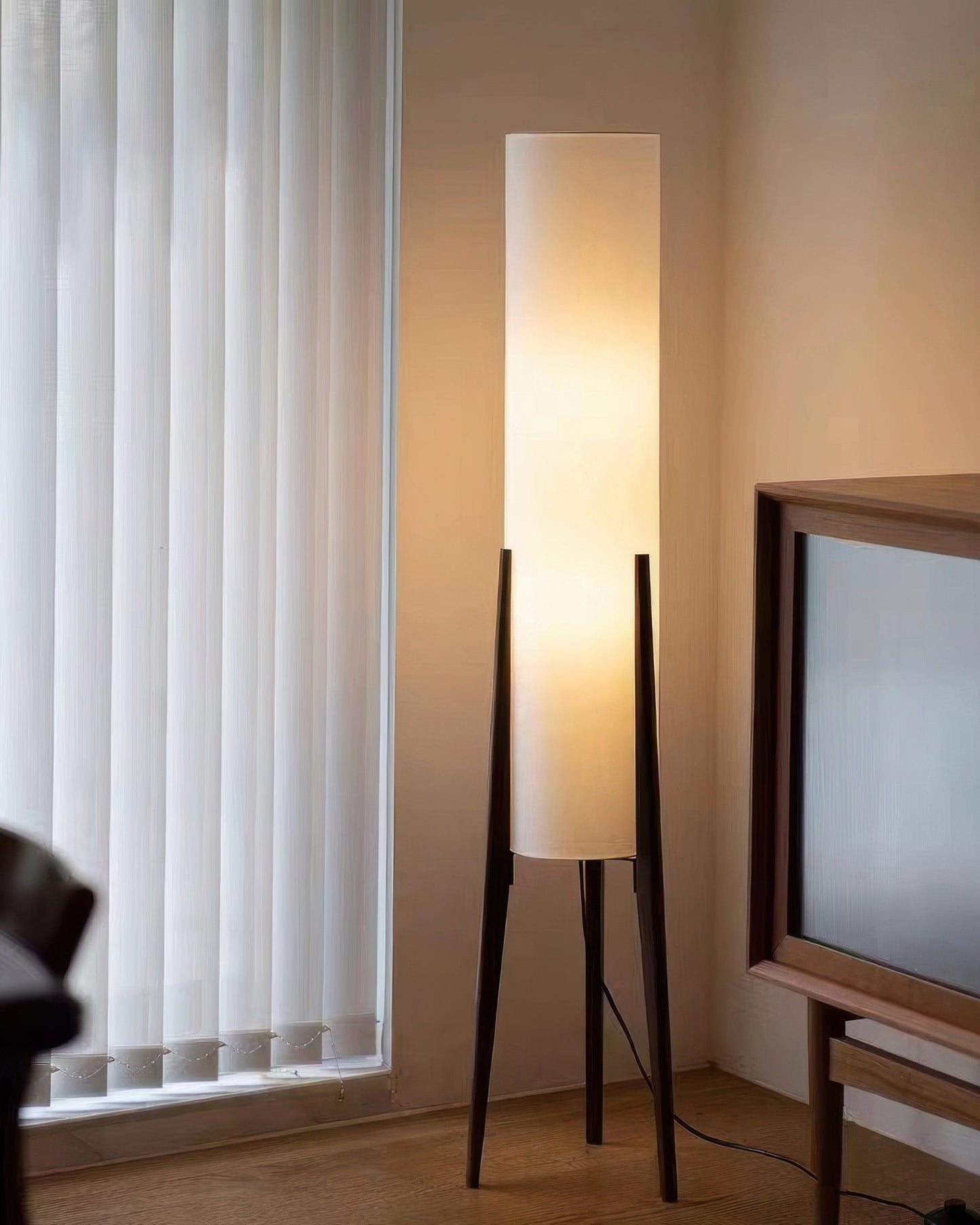 Walnut Floor Lamp | 10.2 x 49.9 in | Solid Wood Artistic Lamp | Scandinavian Design | LED E27 Socket | Brick by Brick