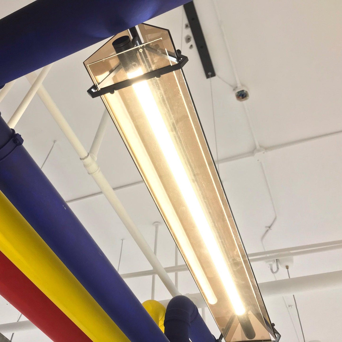 Industrial Triangle Pendant Light | 39.3 x 59 in | Metal & Glass Finish | Adjustable Ceiling Suspension | Brick by Brick