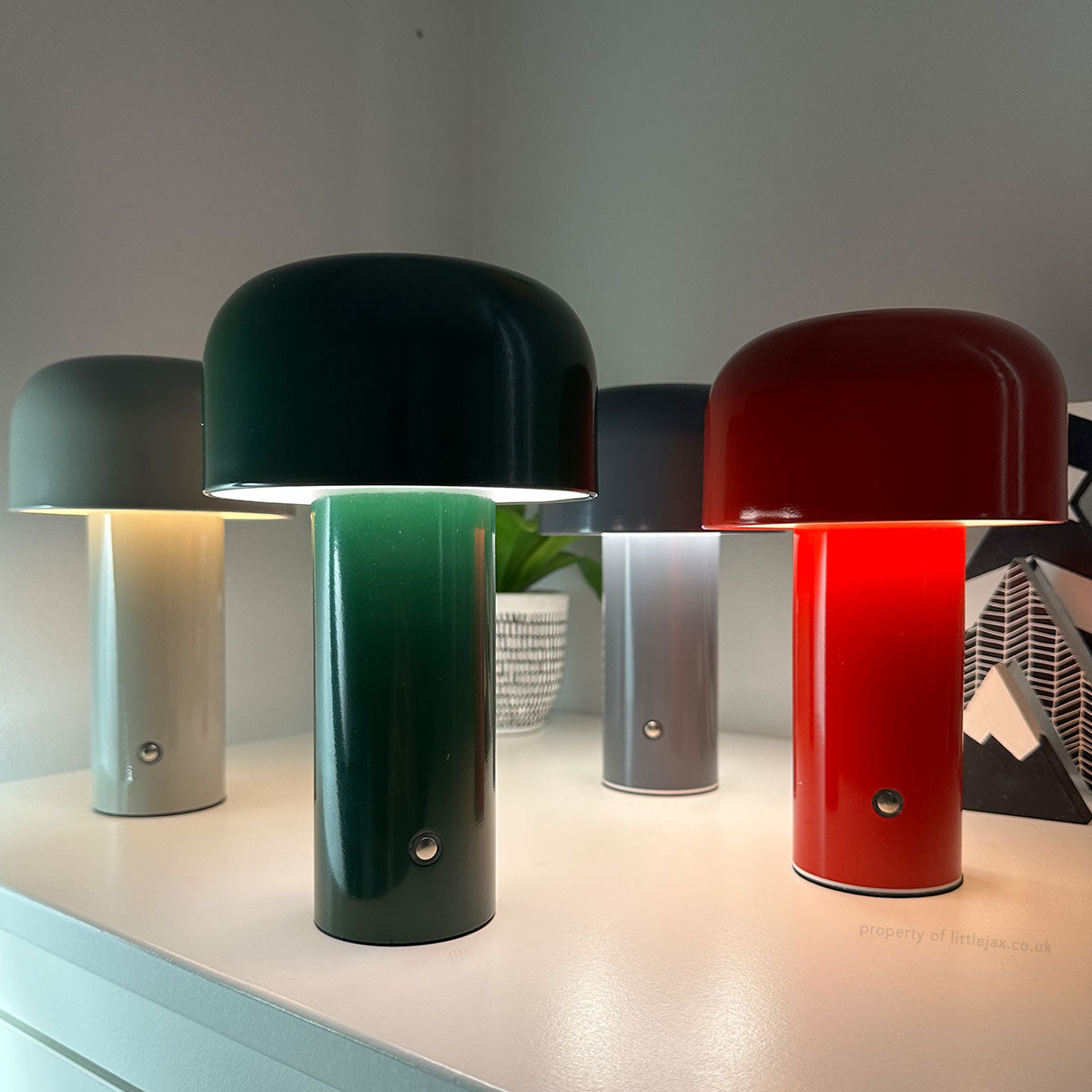 Wireless Mushroom Table Lamp | USB-C Rechargeable | 3 Brightness Levels | 8" Modern LED Light