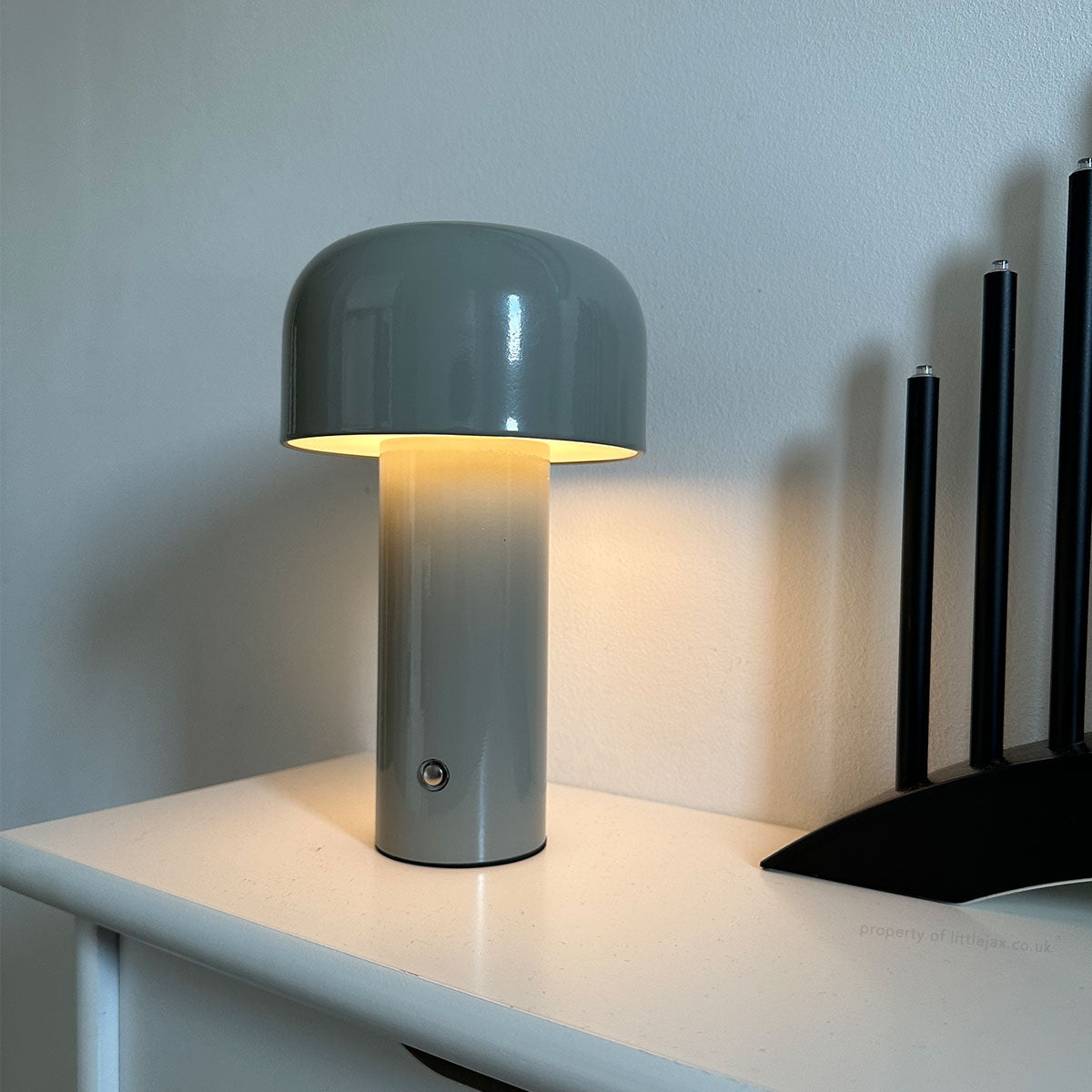 Wireless Mushroom Table Lamp | USB-C Rechargeable | 3 Brightness Levels | 8" Modern LED Light