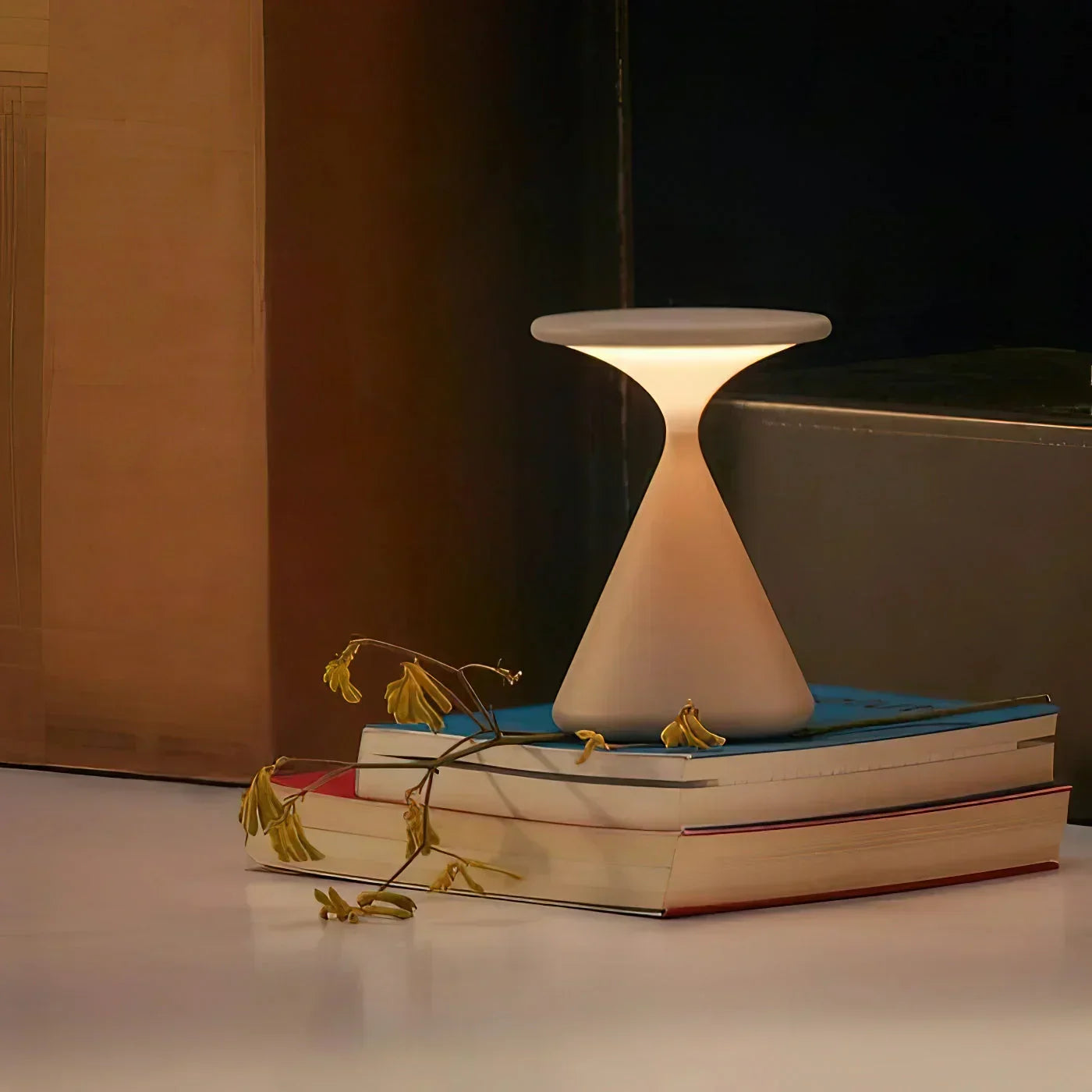 Rechargeable LED Table Lamp | 100h Runtime | Warm White Light | Minimalist & Touch-Dimmable