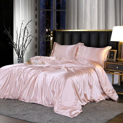 Luxury Silk Bedding Set | 47.2 - 70.9 in | 100% Pure Silk 4-Piece Collection | Soft Breathable Bed Linen | Brick by Brick