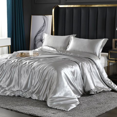 Luxury Silk Bedding Set | 47.2 - 70.9 in | 100% Pure Silk 4-Piece Collection | Soft Breathable Bed Linen | Brick by Brick