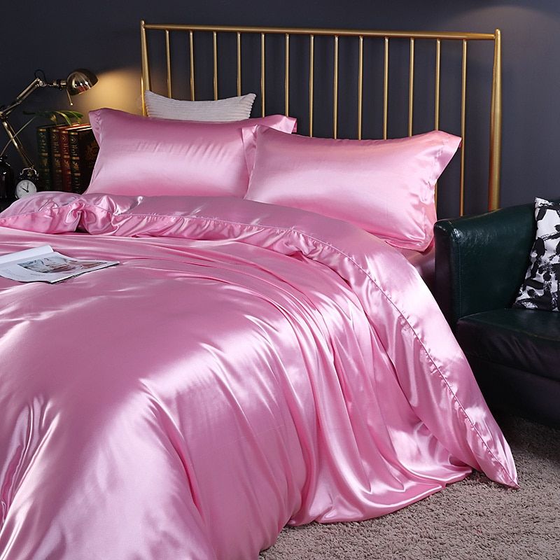 Luxury Silk Bedding Set | 47.2 - 70.9 in | 100% Pure Silk 4-Piece Collection | Soft Breathable Bed Linen | Brick by Brick