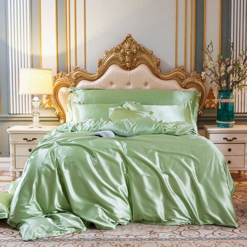 Luxury Silk Bedding Set | 47.2 - 70.9 in | 100% Pure Silk 4-Piece Collection | Soft Breathable Bed Linen | Brick by Brick