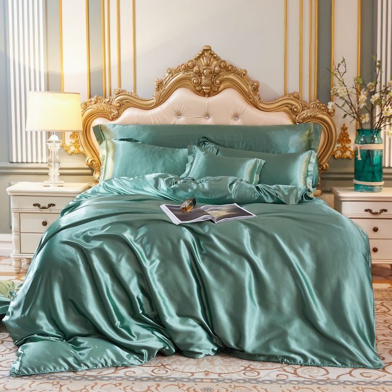 Luxury Silk Bedding Set | 47.2 - 70.9 in | 100% Pure Silk 4-Piece Collection | Soft Breathable Bed Linen | Brick by Brick