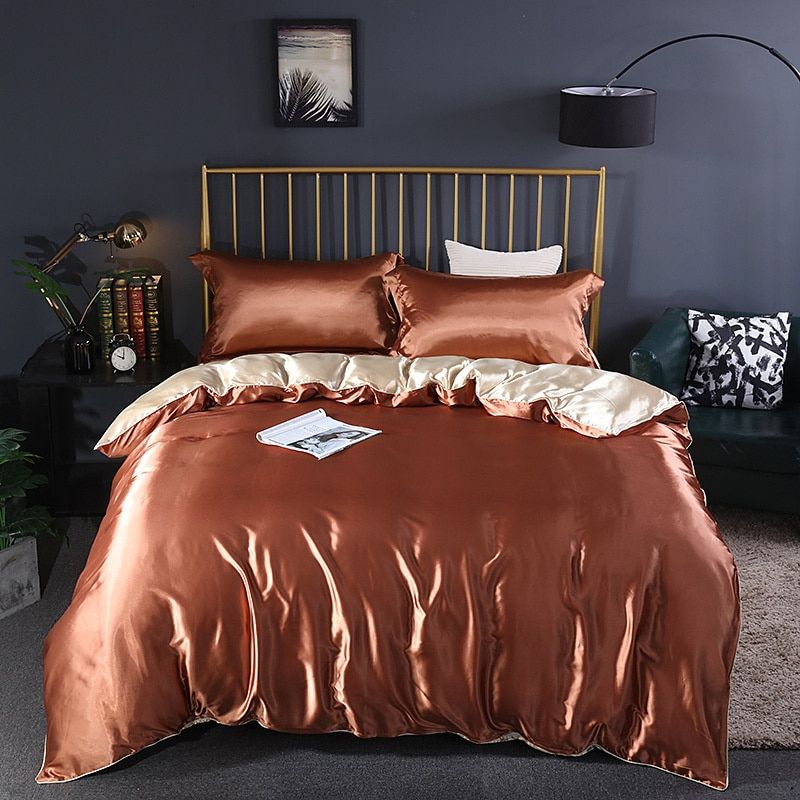 Luxury Silk Bedding Set | 47.2 - 70.9 in | 100% Pure Silk 4-Piece Collection | Soft Breathable Bed Linen | Brick by Brick