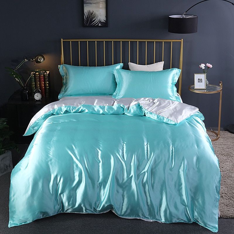 Luxury Silk Bedding Set | 47.2 - 70.9 in | 100% Pure Silk 4-Piece Collection | Soft Breathable Bed Linen | Brick by Brick
