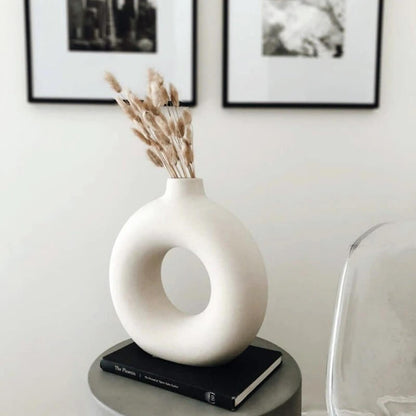 Minimalist Ceramic Vase | Nordic Matte Finish | Eco-Friendly | For Flowers