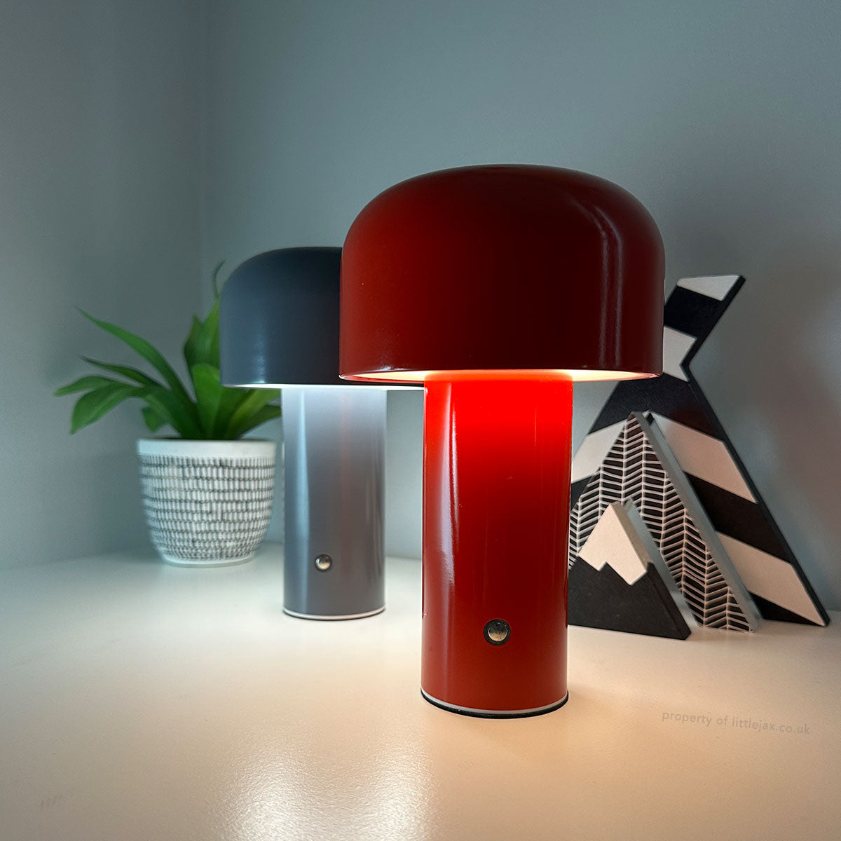 Wireless Mushroom Table Lamp | USB-C Rechargeable | 3 Brightness Levels | 8" Modern LED Light